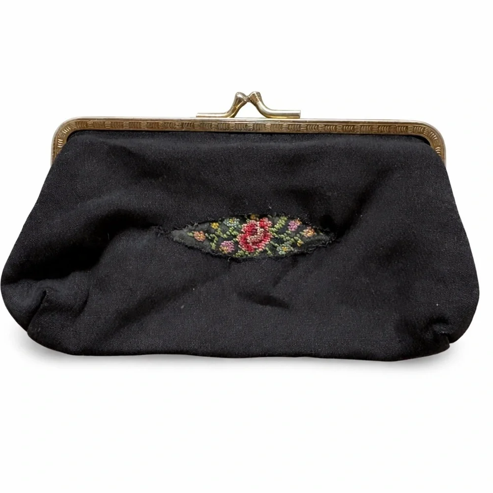 Vintage 1930’s Silk Black Coin Purse with Floral Accent